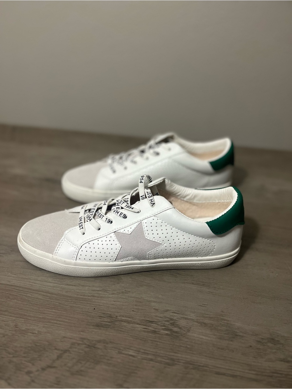Vintage Havana Gadol Sneakers